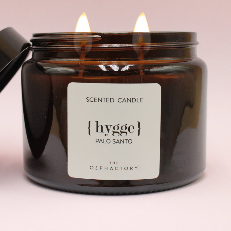 Bougie Double Mèches Hygge - Verre Ambré - Parfum Palo Santo