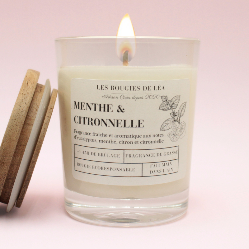 Bougie Classique - Parfum Citronnelle Légèrement Mentholé Bougie Classique - Parfum Citronnelle Légèrement Mentholé